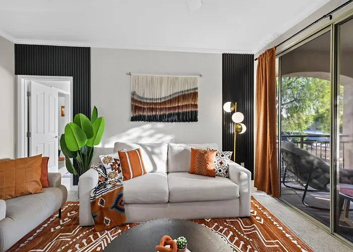Serene Luxe 2br 2ba Pool Gym Free Parking K1 *