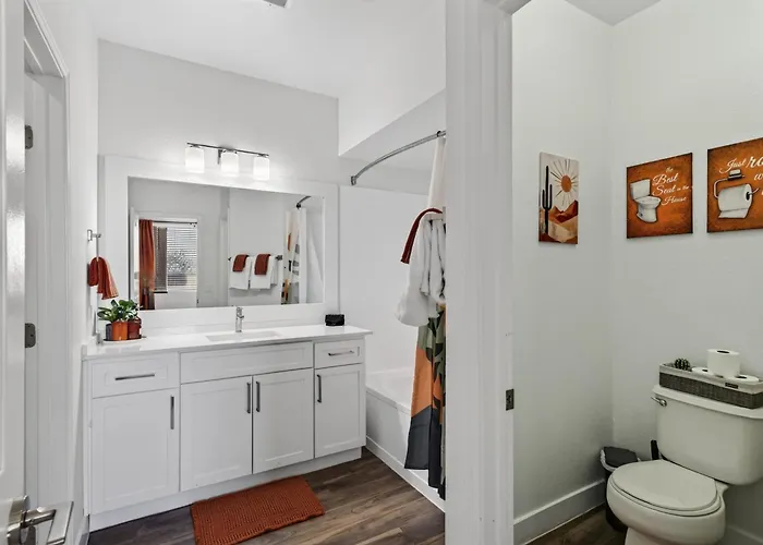 Serene Luxe 2br 2ba Pool Gym Free Parking K1 Apartment *