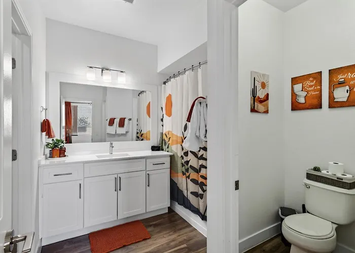 Serene Luxe 2br 2ba Pool Gym Free Parking K1 Apartment *